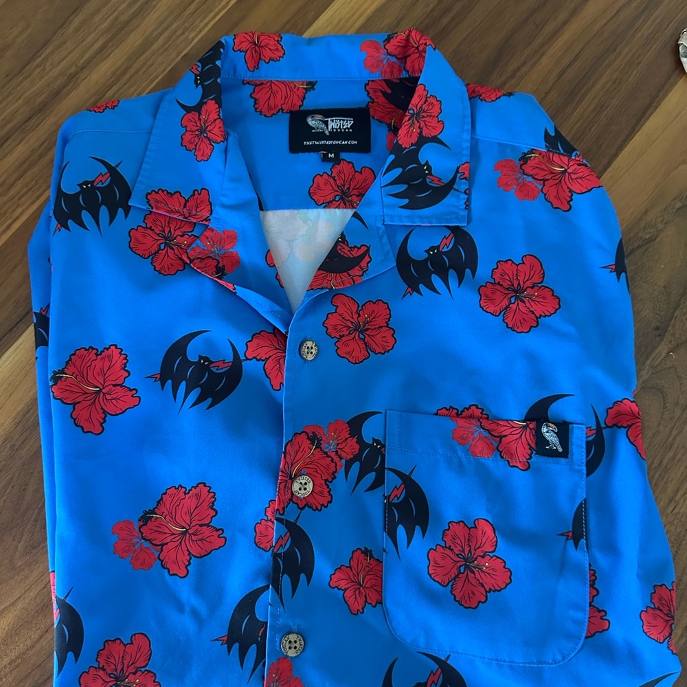 Short Sleeve Blue Hawaiian-style Shirt